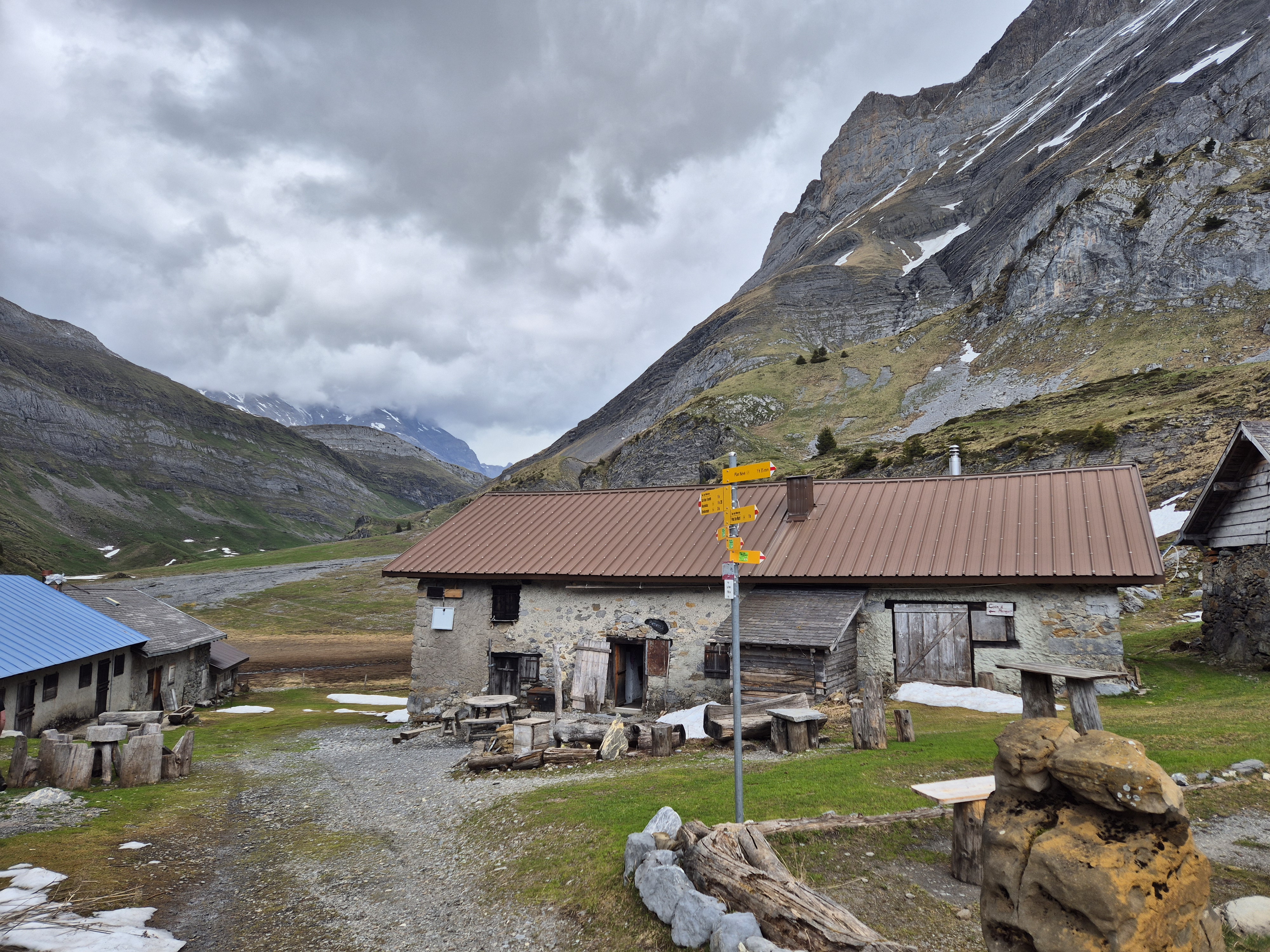 35 jours avant l'ouverture de l'Alpage 
